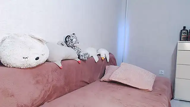 lovely hayley online show from July 2026 09:43:01 PM