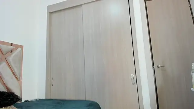 taurus boy1 online show from April 2026 01:41:01 PM