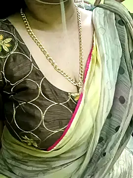 Snapshot of Aishu-tamil09 chatting on December 2024 07:54:02 AM Aishu-tamil09 online show from December 2024 07:54:02 AM