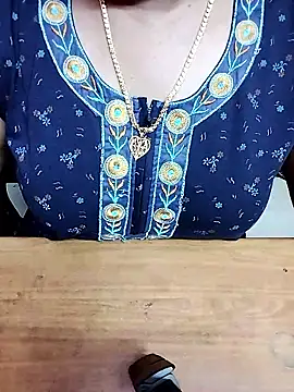 Aishu-tamil09 online show from January 2026 11:48:02 AM