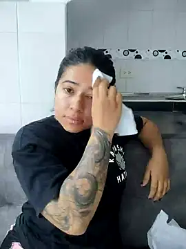 caro sweett online show from December 2024 11:41:02 AM