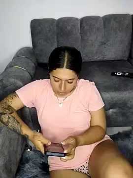 caro sweett online show from December 2024 04:06:01 PM