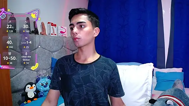 OwenBluee online show from September 2025 11:19:02 PM