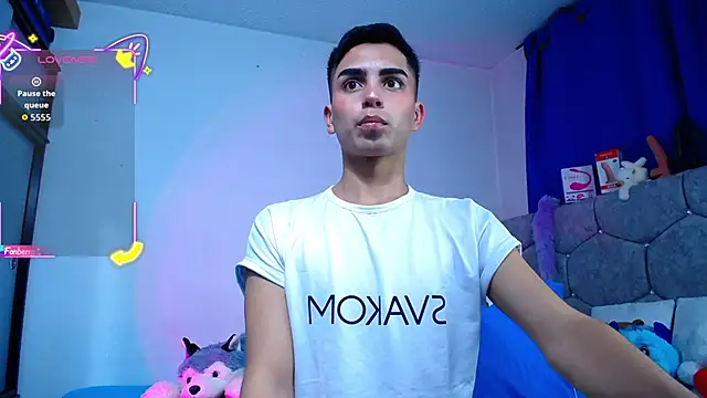 OwenBluee online show from October 2025 01:48:02 AM