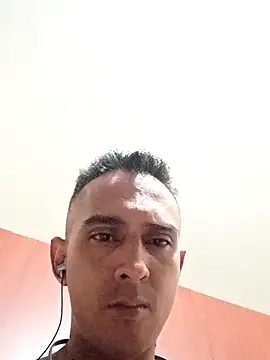 Snapshot of paisa233 chatting on October 2025 03:12:02 AM paisa233 online show from October 2025 03:12:02 AM