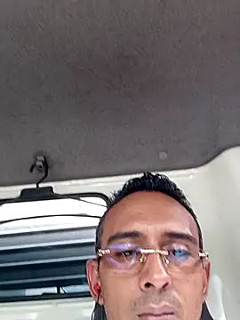 Snapshot of paisa233 chatting on January 2026 08:11:02 PM paisa233 online show from January 2026 08:11:02 PM