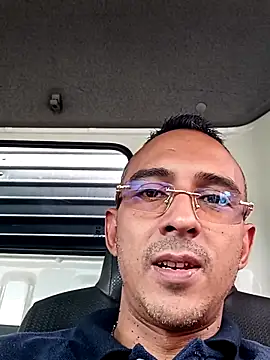 Snapshot of paisa233 chatting on January 2026 05:38:02 PM paisa233 online show from January 2026 05:38:02 PM