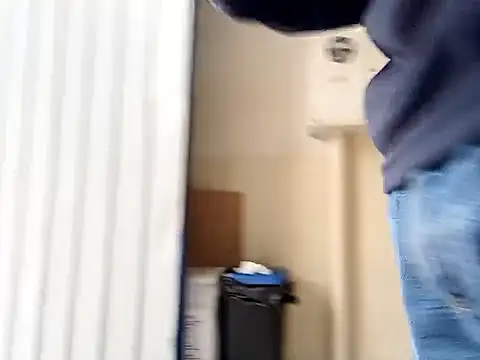 Snapshot of paisa233 chatting on February 2026 01:04:01 PM paisa233 online show from February 2026 01:04:01 PM