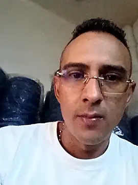 Snapshot of paisa233 chatting on February 2026 02:05:01 PM paisa233 online show from February 2026 02:05:01 PM