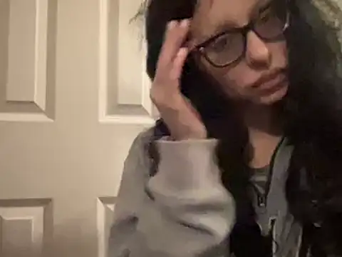 Snapshot of myloveforyouu chatting on January 2025 04:09:01 AM myloveforyouu online show from January 2025 04:09:01 AM