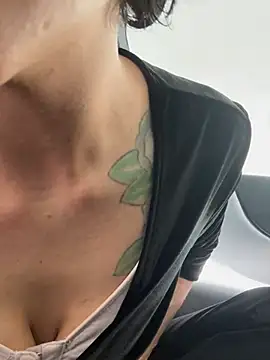 Snapshot of myloveforyouu chatting on March 2025 10:37:02 PM myloveforyouu online show from March 2025 10:37:02 PM