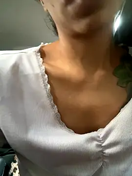 Snapshot of myloveforyouu chatting on September 2025 01:25:02 PM myloveforyouu online show from September 2025 01:25:02 PM