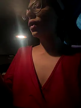 Snapshot of myloveforyouu chatting on October 2025 02:23:02 AM myloveforyouu online show from October 2025 02:23:02 AM