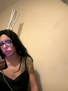 Snapshot of myloveforyouu chatting on October 2025 12:28:01 PM myloveforyouu online show from October 2025 12:28:01 PM