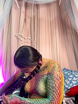 Ivann4 online show from October 2025 08:53:02 PM