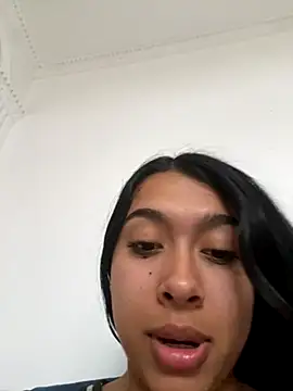 SweetLatiin  online show from November 2025 08:51:01 PM