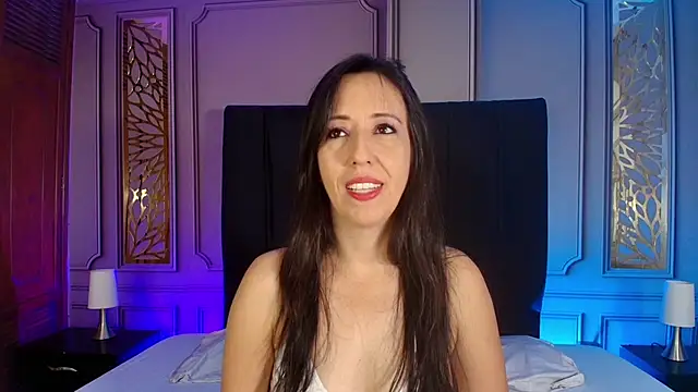 Snapshot of Bonnie__milf chatting on September 2025 12:05:02 PM Bonnie milf online show from September 2025 12:05:02 PM