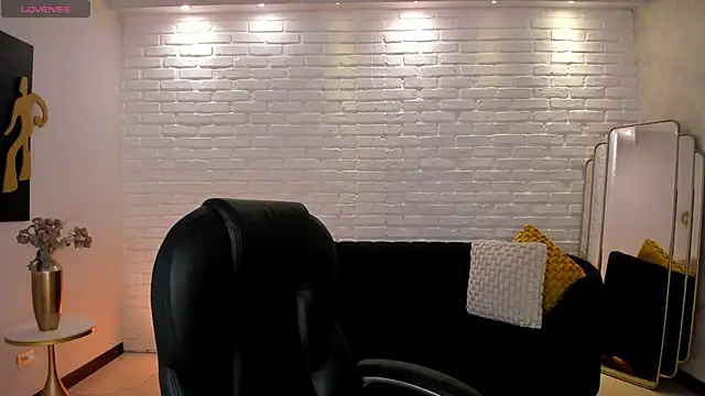 ValeriaRiveraX online show from November 2025 11:51:02 PM