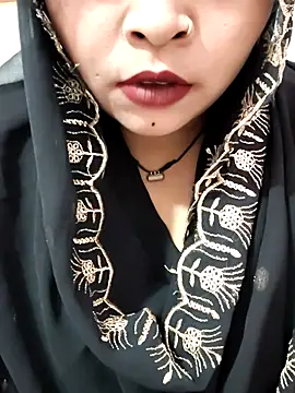 Snapshot of Indian-Nazia chatting on November 2025 08:42:02 PM Indian-Nazia online show from November 2025 08:42:02 PM