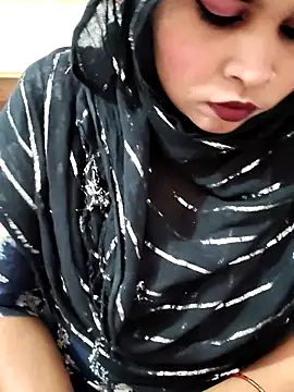 Snapshot of Indian-Nazia chatting on November 2025 05:24:01 PM Indian-Nazia online show from November 2025 05:24:01 PM