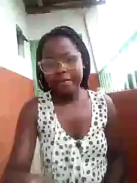 Sweetcecie01 online show from February 2025 01:52:01 PM