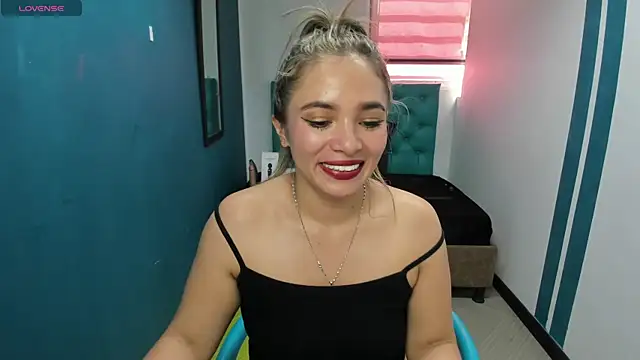 ArielleJones online show from December 2024 06:28:01 PM