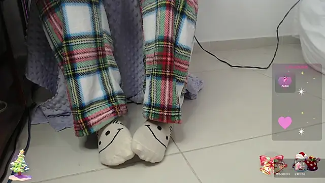 Snapshot of alinsonhot29 chatting on December 2025 11:56:01 PM alinsonhot29 online show from December 2025 11:56:01 PM