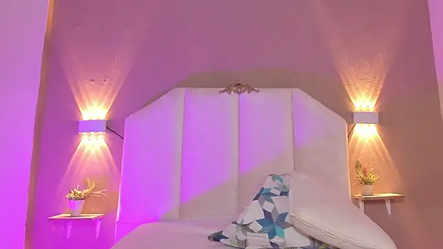 Juliette  3 online show from February 2026 01:50:02 PM