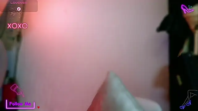 LauGrayJ online show from October 2025 09:55:02 PM