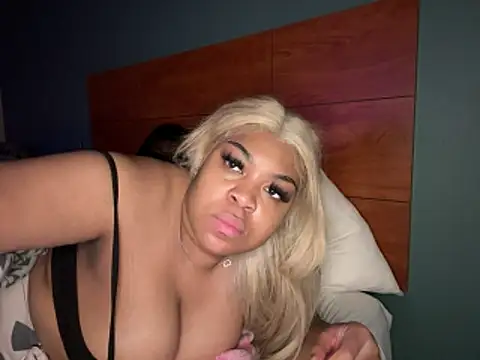AUNYXXX online show from June 2026 02:46:01 AM