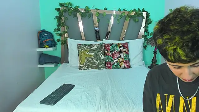 Ethan lennox online show from March 2026 02:56:01 PM