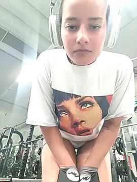 Snapshot of _vaness chatting on January 2025 05:05:02 AM  vaness online show from January 2025 05:05:02 AM