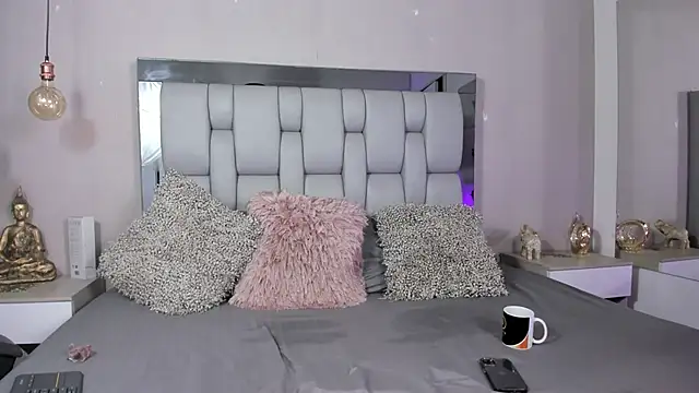 SusanBenett online show from April 2026 07:11:02 PM