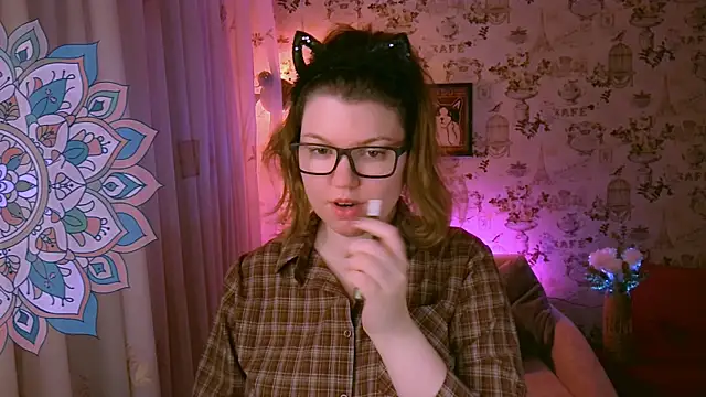 VioletteWay online show from April 2026 03:53:01 PM