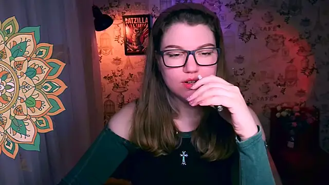 VioletteWay online show from April 2026 04:01:01 PM