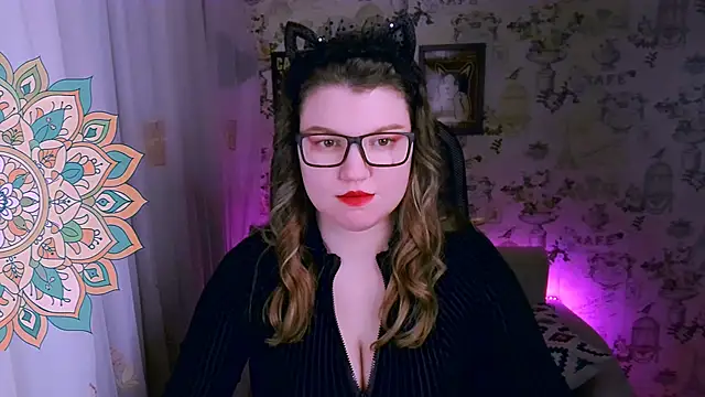 VioletteWay online show from April 2026 03:42:02 PM