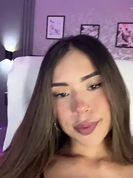 Luna  Ponce online show from December 2024 04:19:01 PM