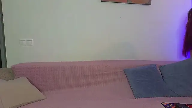 Snapshot of MaxMia chatting on February 2026 06:53:01 AM MaxMia online show from February 2026 06:53:01 AM