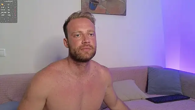 Snapshot of MaxMia chatting on July 2026 06:38:01 AM MaxMia online show from July 2026 06:38:01 AM