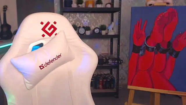 FascinatingEyess online show from December 2025 01:29:01 PM