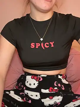 Snapshot of Holly-Glamour chatting on January 2026 02:11:01 PM Holly-Glamour online show from January 2026 02:11:01 PM