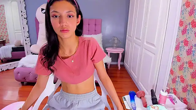 Iris Stone  online show from January 2025 04:28:02 PM