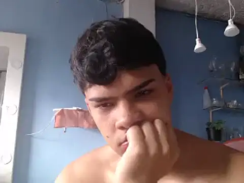 masterdaniel88 online show from February 2025 09:13:02 PM