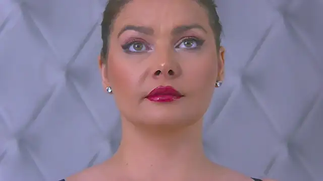 RissaRheys online show from October 2025 04:08:01 PM