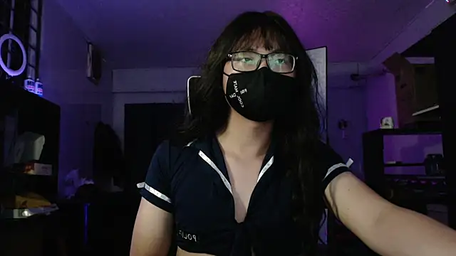 Erin Song online show from February 2025 01:48:01 PM