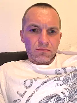 AttractiveSilk5 online show from March 2026 07:01:02 AM