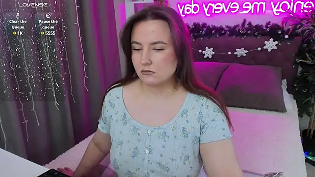 FeralPeach online show from January 2025 08:33:01 AM