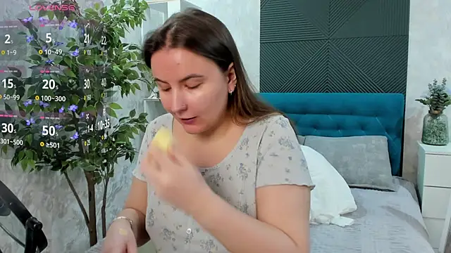 FeralPeach online show from February 2025 05:09:01 AM