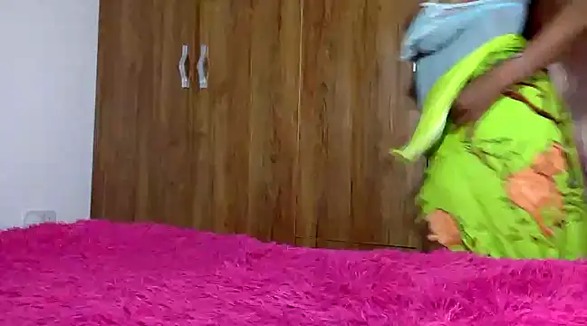 Rose berry online show from February 2025 07:21:01 PM