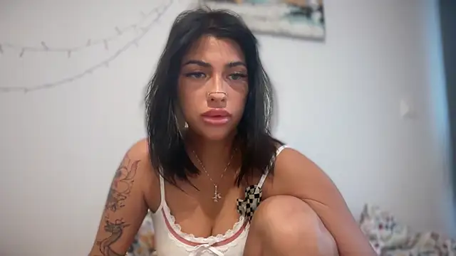 Marakuia054 online show from October 2025 05:40:01 AM